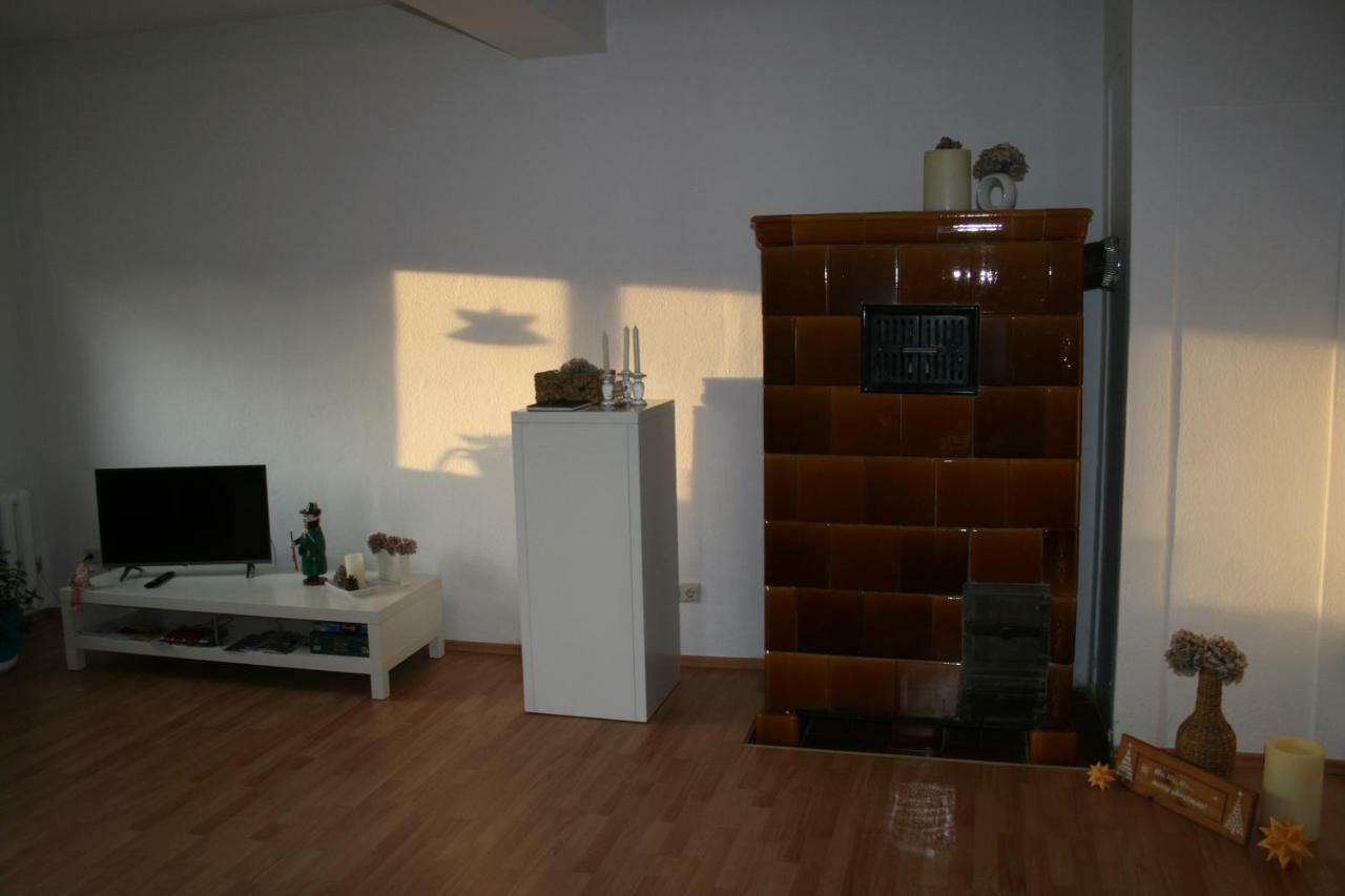 Ferienwohnung Wettin מראה חיצוני תמונה